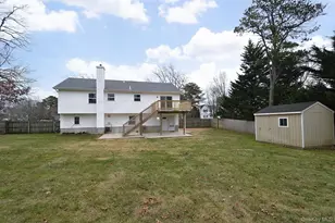 30 Apex Dr, Coram, NY 11727 - Photo 25