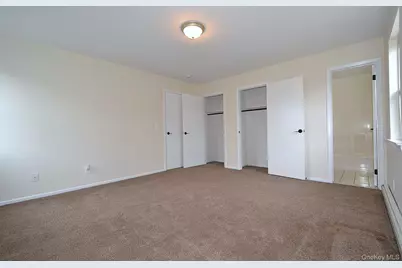 30 Apex Drive, Coram, NY 11727 - Photo 13