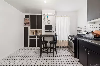 303 E 37th Street #1F, New York, NY 10016 - Photo 3