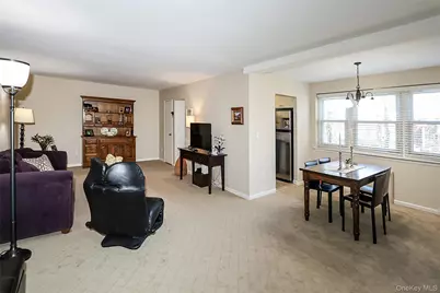 34 Pearsall Avenue #3G, Glen Cove, NY 11542 - Photo 13