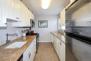 34 Pearsall Ave, Glen Cove, NY 11542 - Photo 21