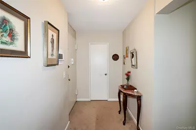 34 Pearsall Avenue #3G, Glen Cove, NY 11542 - Photo 9