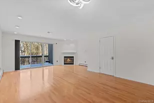 51 Hemlock Cir, Peekskill, NY 10566 - Photo 9