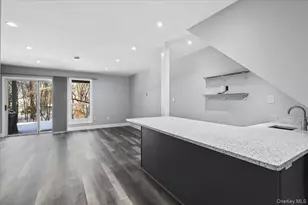 51 Hemlock Cir, Peekskill, NY 10566 - Photo 15