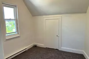 578 S 15th St, Lindenhurst, NY 11757 - Photo 5