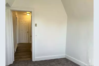 578 S 15th Street #2, Lindenhurst, NY 11757 - Photo 7