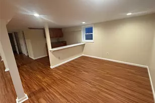 192 S Long Beach Rd, Rockville Centre, NY 11570 - Photo 11