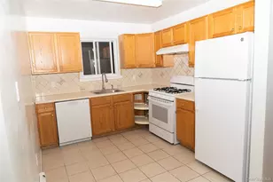10-55 Beach 22nd St, Far Rockaway, NY 11691 - Photo 9