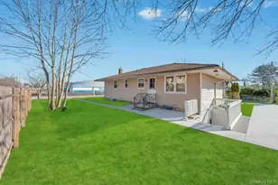 3 Radburn Ln, Port Jefferson Station, NY 11776 - Photo 7