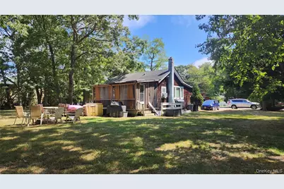 193 Commack Road, Mastic Beach, NY 11951 - Photo 29