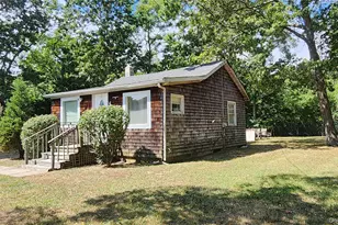 193 Commack Rd, Mastic Beach, NY 11951 - Photo 35