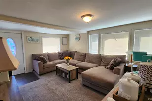 193 Commack Rd, Mastic Beach, NY 11951 - Photo 15