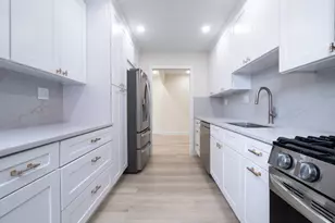 139-15 83 Ave, Briarwood, NY 11435 - Photo 7