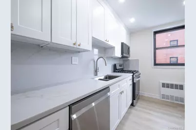 139-15 83 Avenue #423, Briarwood, NY 11435 - Photo 9