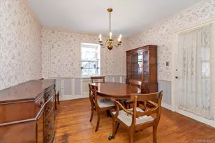 22 Hathaway Dr, Garden City, NY 11530 - Photo 3