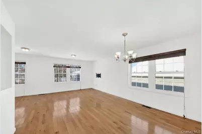 52 Sears Avenue, Elmsford, NY 10523 - Photo 15