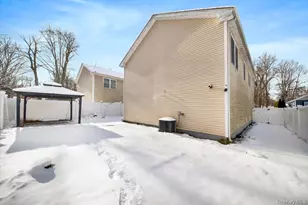 52 Sears Ave, Elmsford, NY 10523 - Photo 27