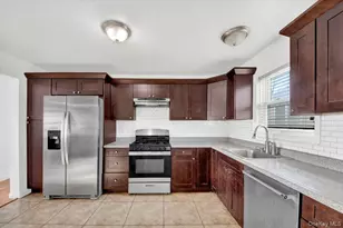 52 Sears Ave, Elmsford, NY 10523 - Photo 17