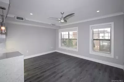 100 Glen Street #N2211, Glen Cove, NY 11542 - Photo 3