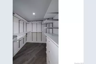 100 Glen Street #N2220, Glen Cove, NY 11542 - Photo 15