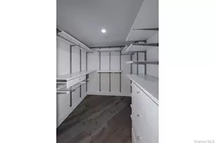 100 Glen St, Glen Cove, NY 11542 - Photo 15