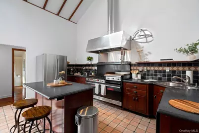 381 West Mountain Road, Ridgefield, CT 06877 - Photo 9