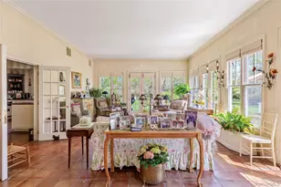 35 S Penataquit Ave, Bay Shore, NY 11706 - Photo 7