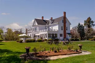 35 S Penataquit Ave, Bay Shore, NY 11706 - Photo 13