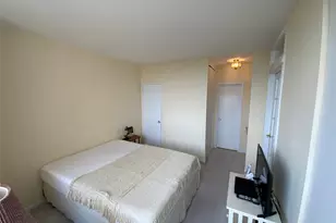 270-10 Grand Central Pkwy, Floral Park, NY 11005 - Photo 13