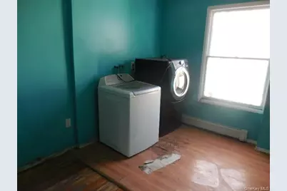 306 Greeley Avenue, Sayville, NY 11782 - Photo 17