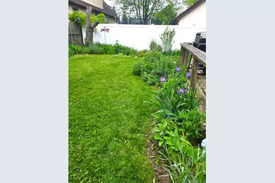 80 Dobson Avenue, Merrick, NY 11566 - Photo 5