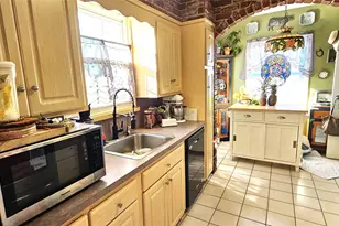 80 Dobson Ave, Merrick, NY 11566 - Photo 13