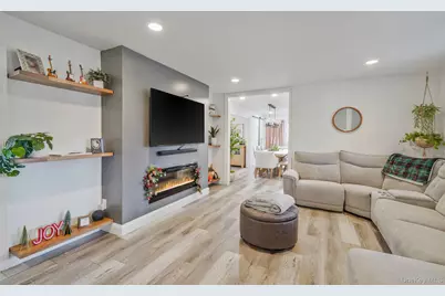 10 Pickwick Court, Stony Brook, NY 11790 - Photo 11