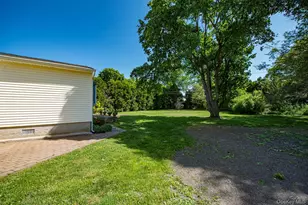 22 Eastover Dr, East Northport, NY 11731 - Photo 23