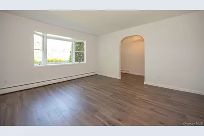 22 Eastover Drive, East Northport, NY 11731 - Photo 5