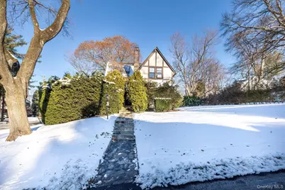 3 Ridgecrest E, Scarsdale, NY 10583 - Photo 1