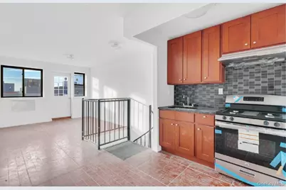 [Address not provided], Flushing, NY 11355 - Photo 5