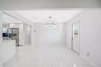 1 Munro Boulevard, Valley Stream, NY 11581 - Photo 21