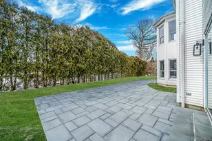 118 Fairway View Dr, Commack, NY 11725 - Photo 49