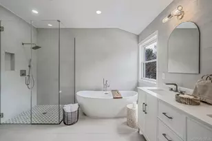 118 Fairway View Dr, Commack, NY 11725 - Photo 35