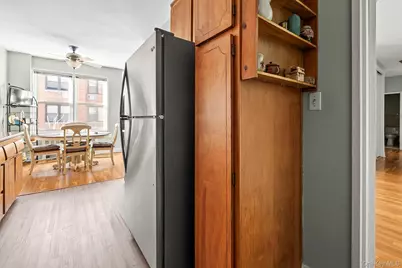 1015 Old Post Road #2H, Mamaroneck, NY 10543 - Photo 11