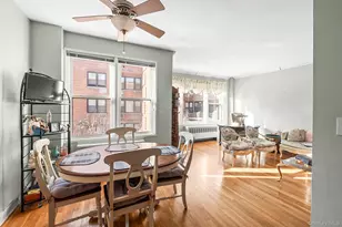 1015 Old Post Rd, Mamaroneck, NY 10543 - Photo 7