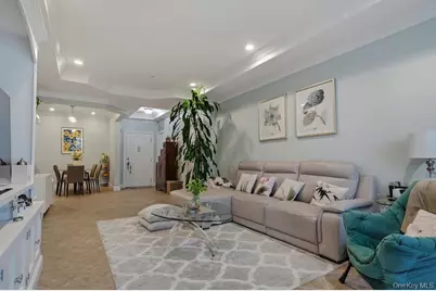 369 Trotting Lane, Westbury, NY 11590 - Photo 3