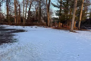 4 Lotto Ct, Lake Grove, NY 11755 - Photo 29