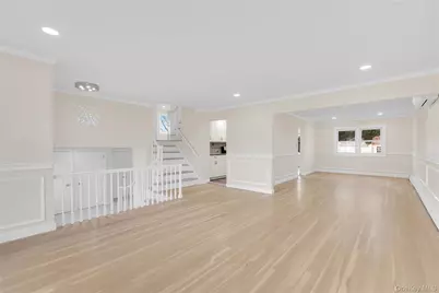 1554 Holiday Park Drive, Wantagh, NY 11793 - Photo 17