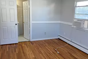 118 Lincoln Ave, Deer Park, NY 11729 - Photo 9