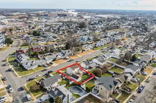 24 Ferndale Dr, Hicksville, NY 11801 - Photo 33