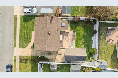 24 Ferndale Drive, Hicksville, NY 11801 - Photo 31