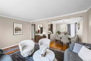 24 Ferndale Dr, Hicksville, NY 11801 - Photo 3