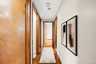 24 Ferndale Dr, Hicksville, NY 11801 - Photo 11